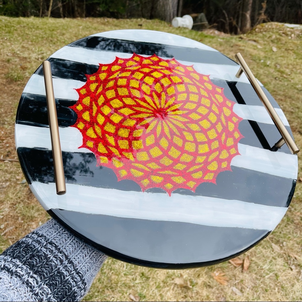 Round Table Tray